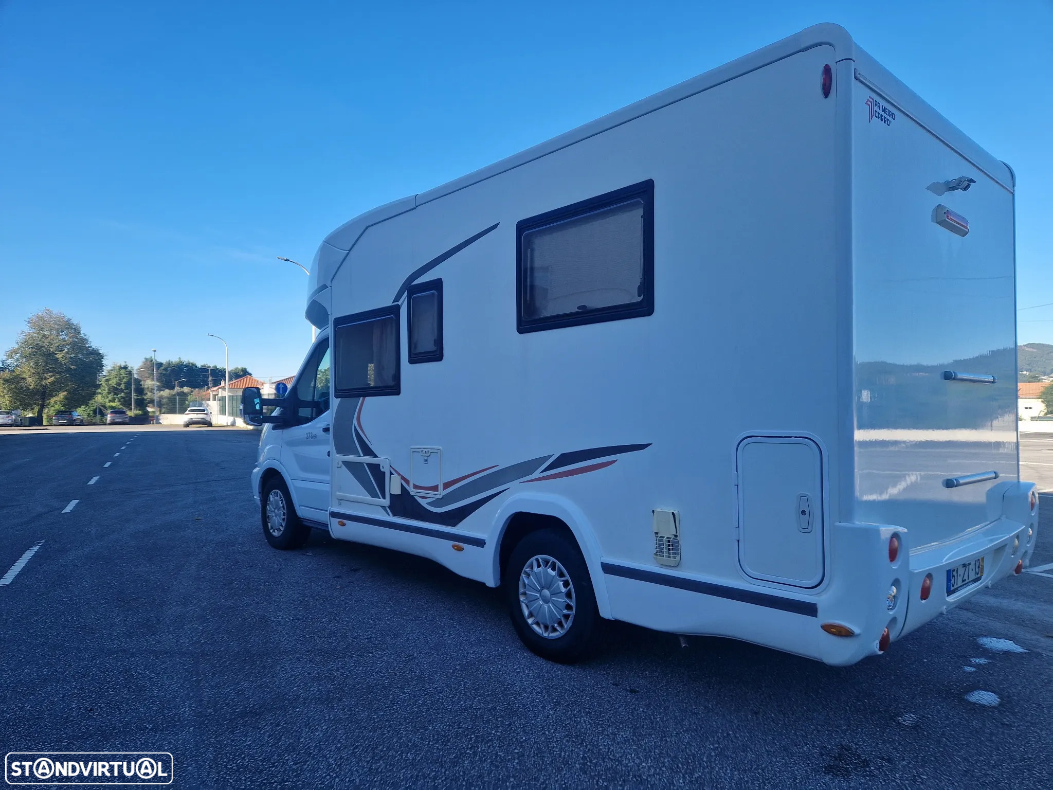 Ford Transit Challanger - 37