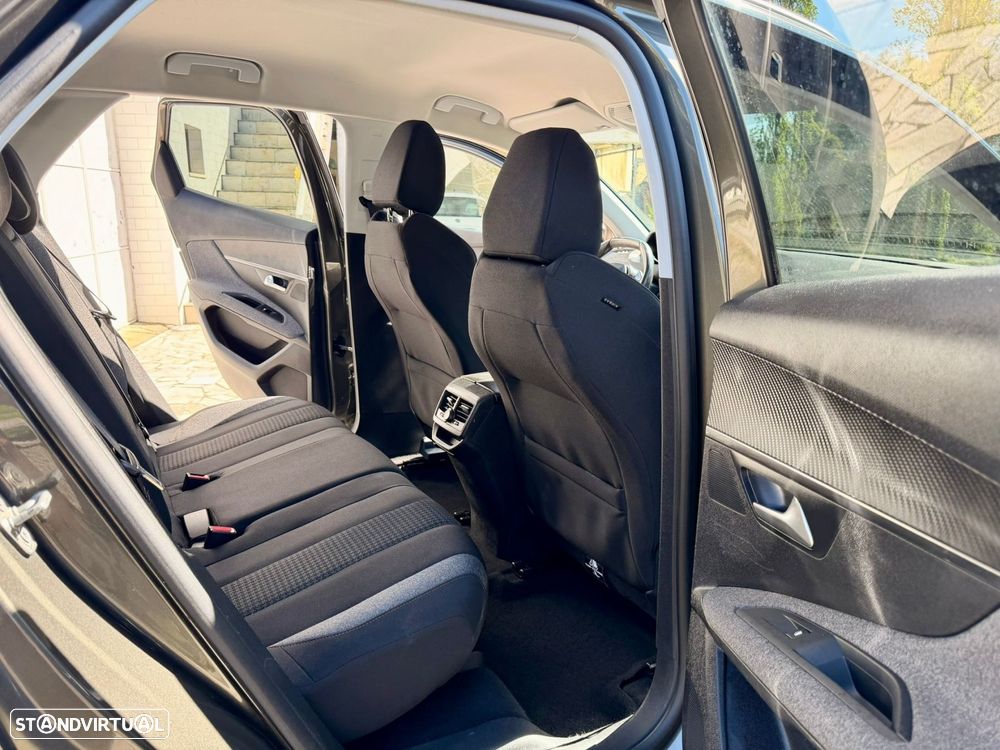 Peugeot 3008 1.2 PureTech Active - 14