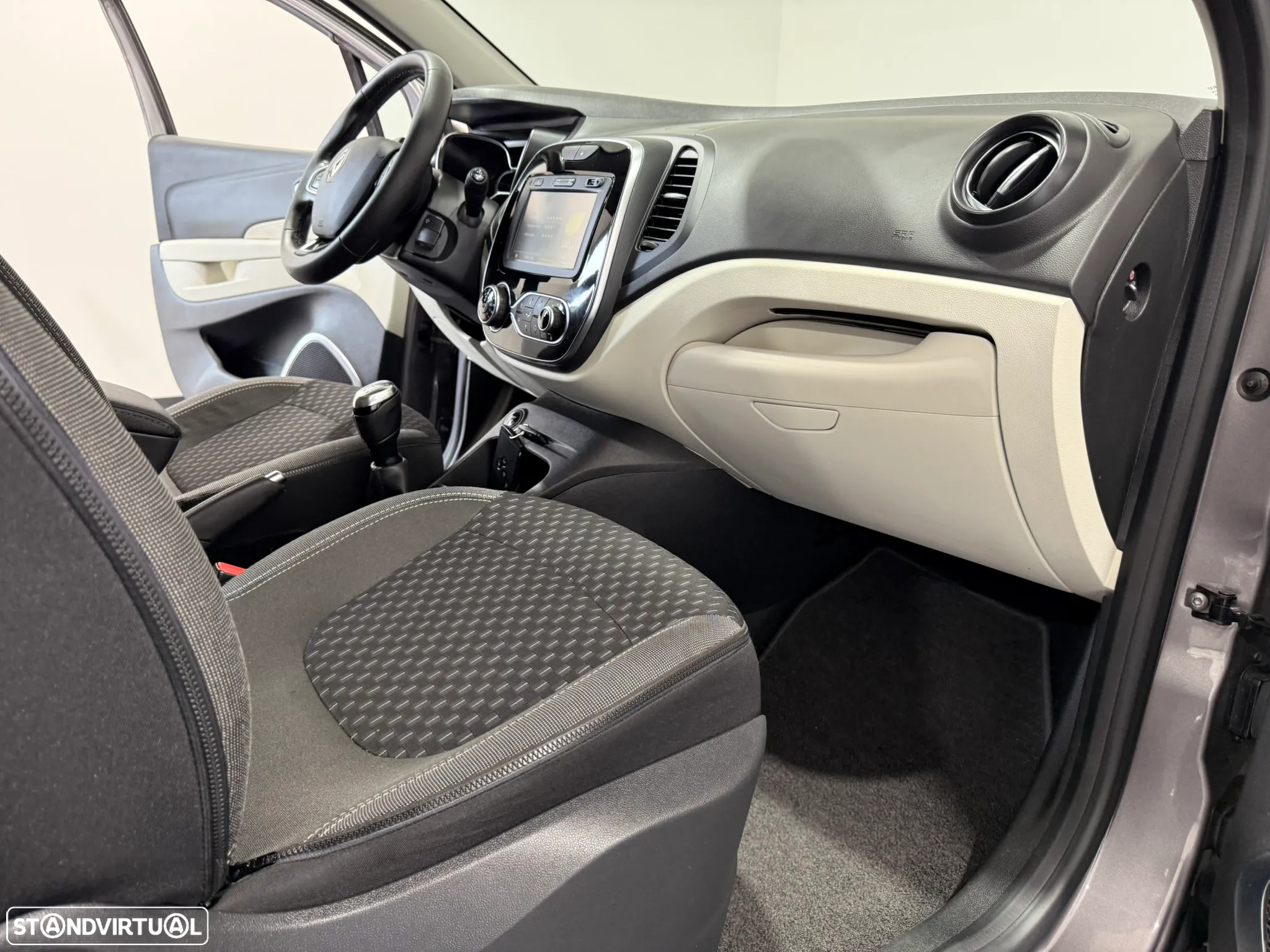 Renault Captur 0.9 TCE Exclusive - 32