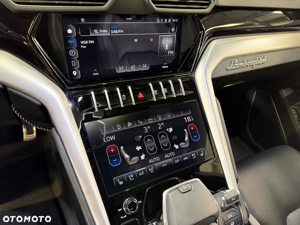 Lamborghini Urus - 32