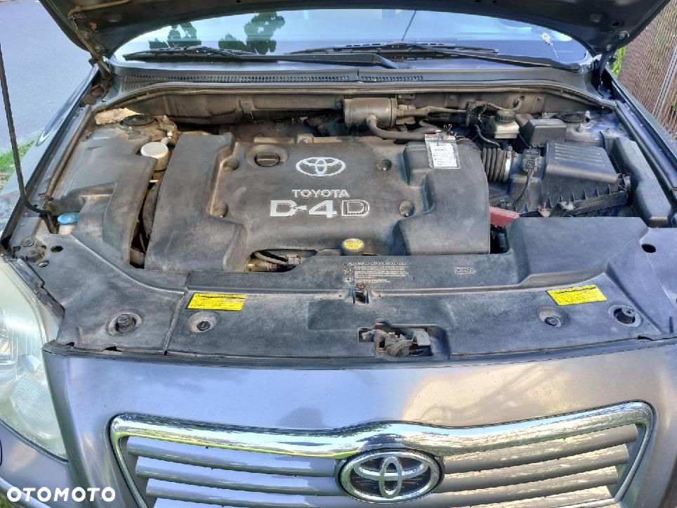 Toyota Avensis 2.0 D-4D Sol Plus - 4