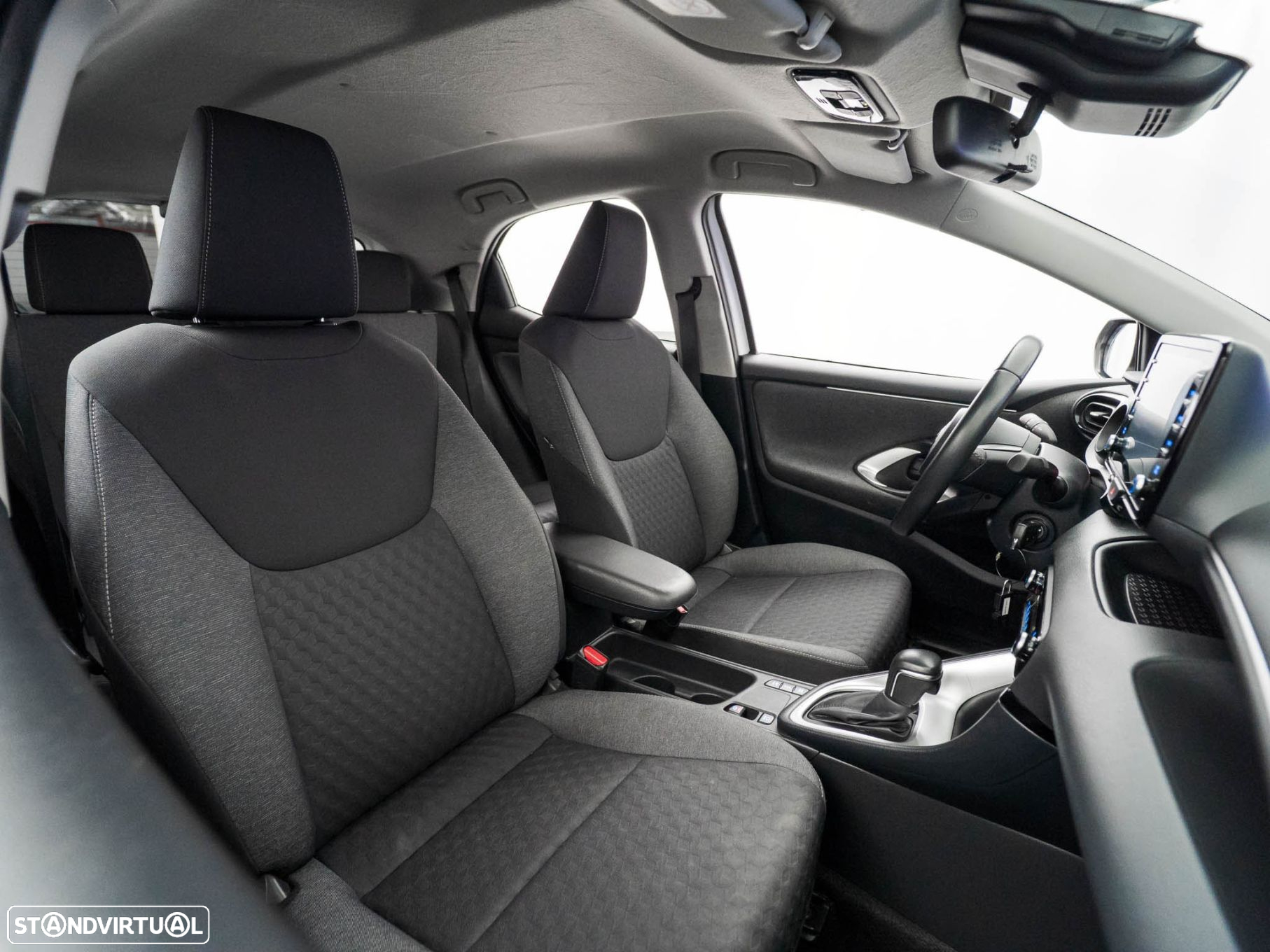 Toyota Yaris 1.5 HDF Exclusive - 32