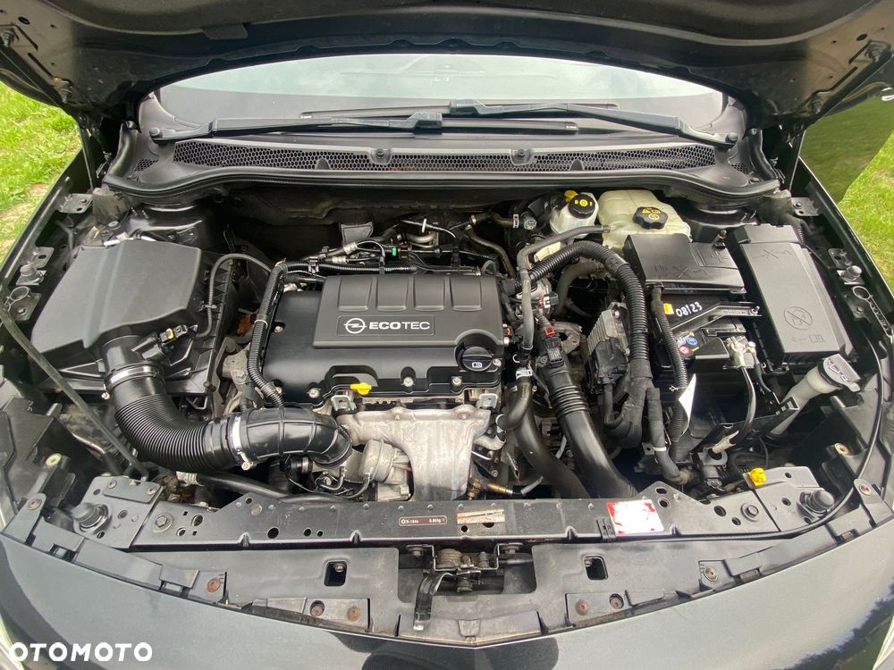 Opel Astra 1.4 Turbo - 22