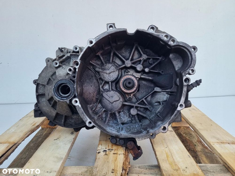 Volvo S60 V70 II 2.4 SKRZYNIA BIEGÓW manualna MANUAL P9482234 - 4