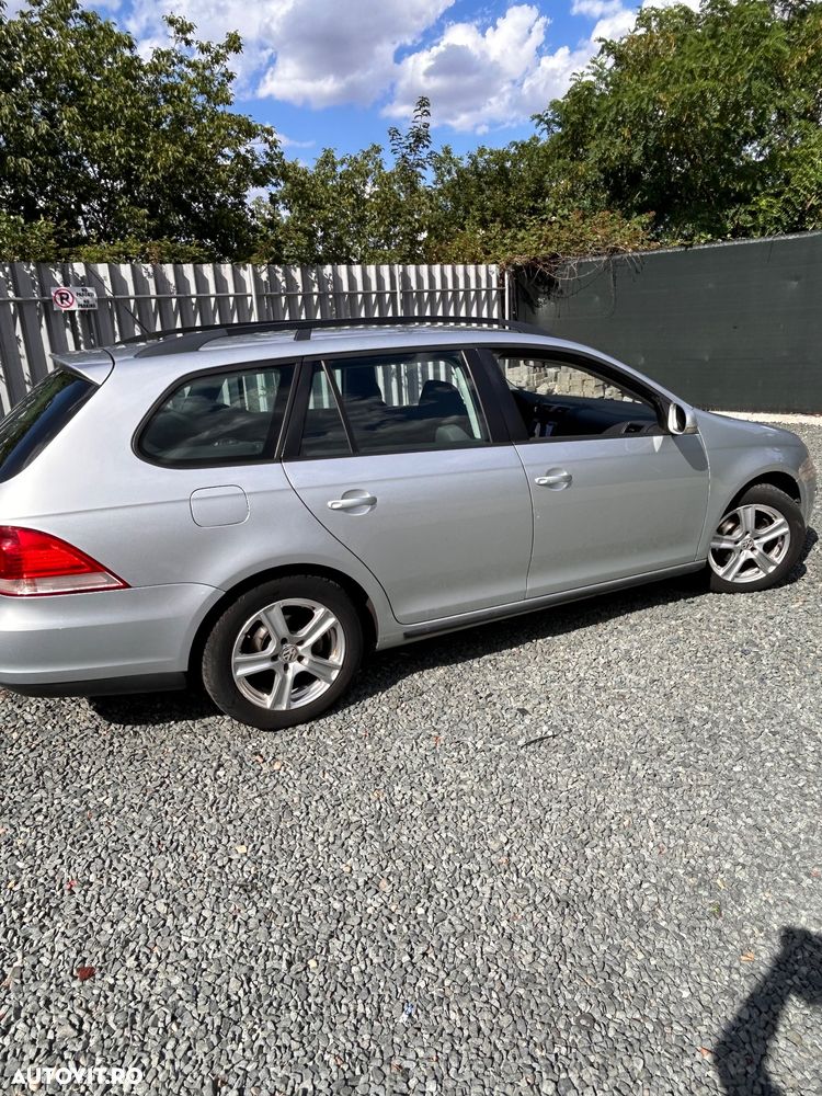 Volkswagen Golf 1.9 TDI BlueMotion Comfortline - 4