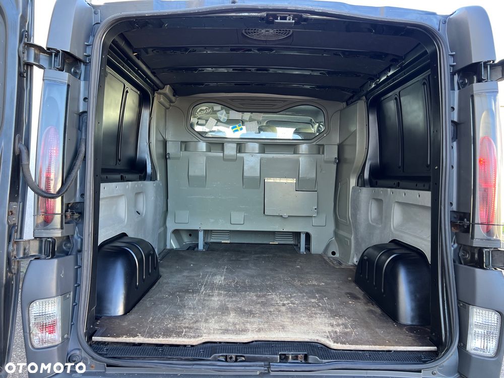 Opel Vivaro LONG - 31