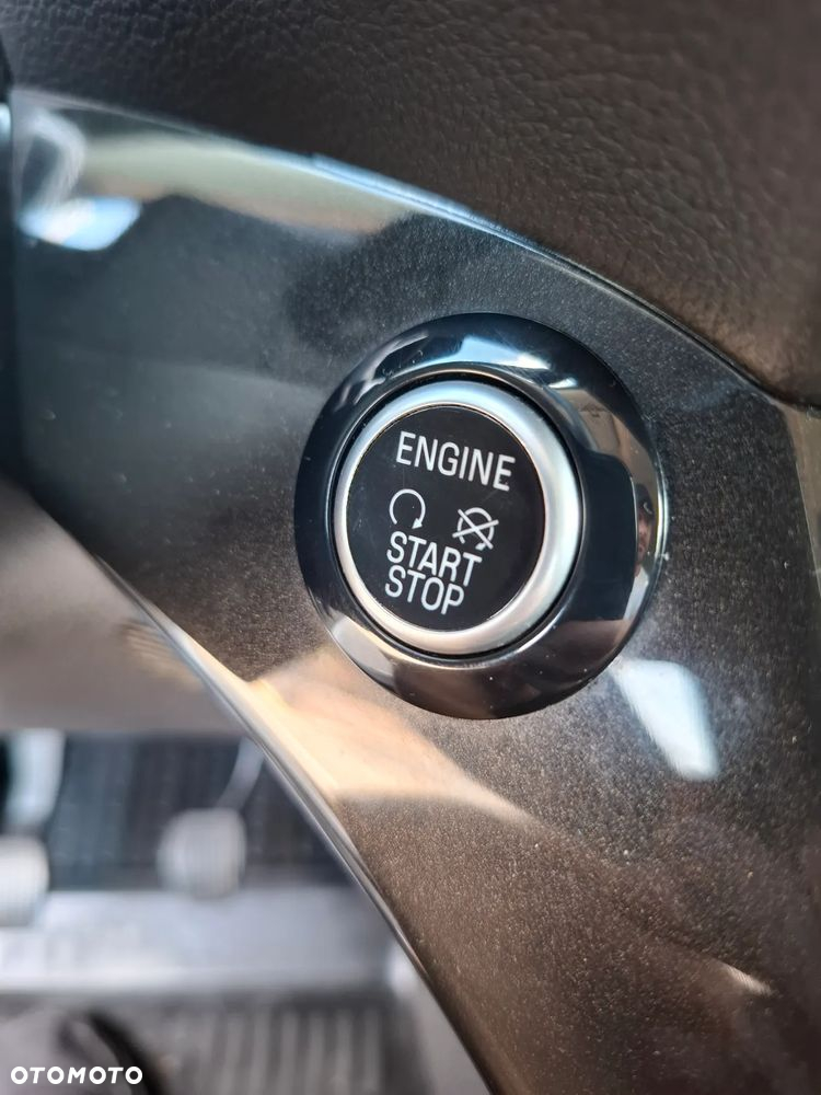 Ford Kuga 1.5 EcoBoost 2x4 Titanium - 28