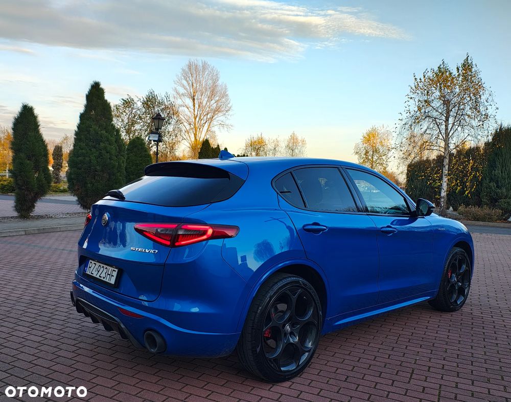 Alfa Romeo Stelvio 2.0 Turbo Veloce Q4 - 13