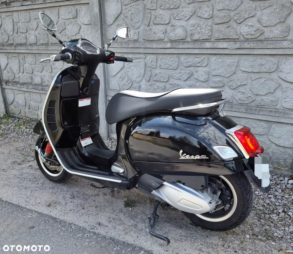 Piaggio Vespa - 3