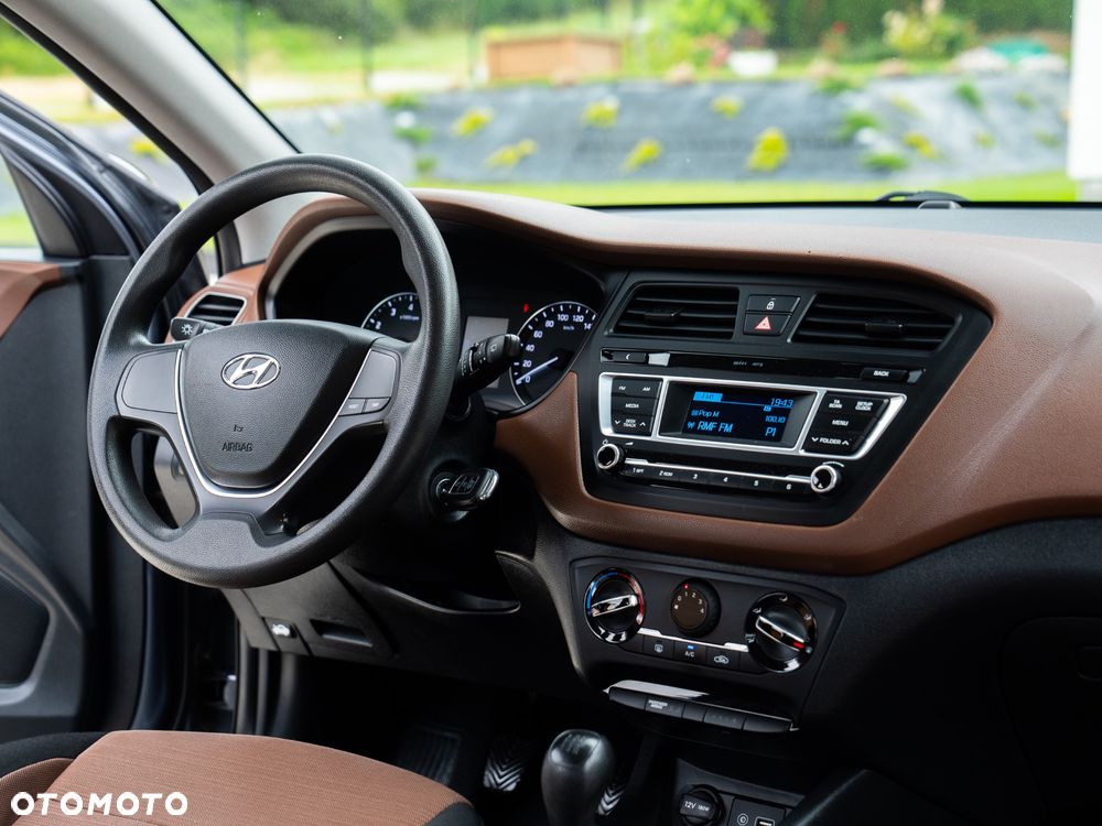 Hyundai i20 - 27