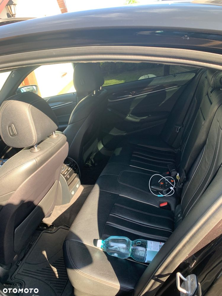 BMW Seria 5 530i xDrive Sport Line sport - 29