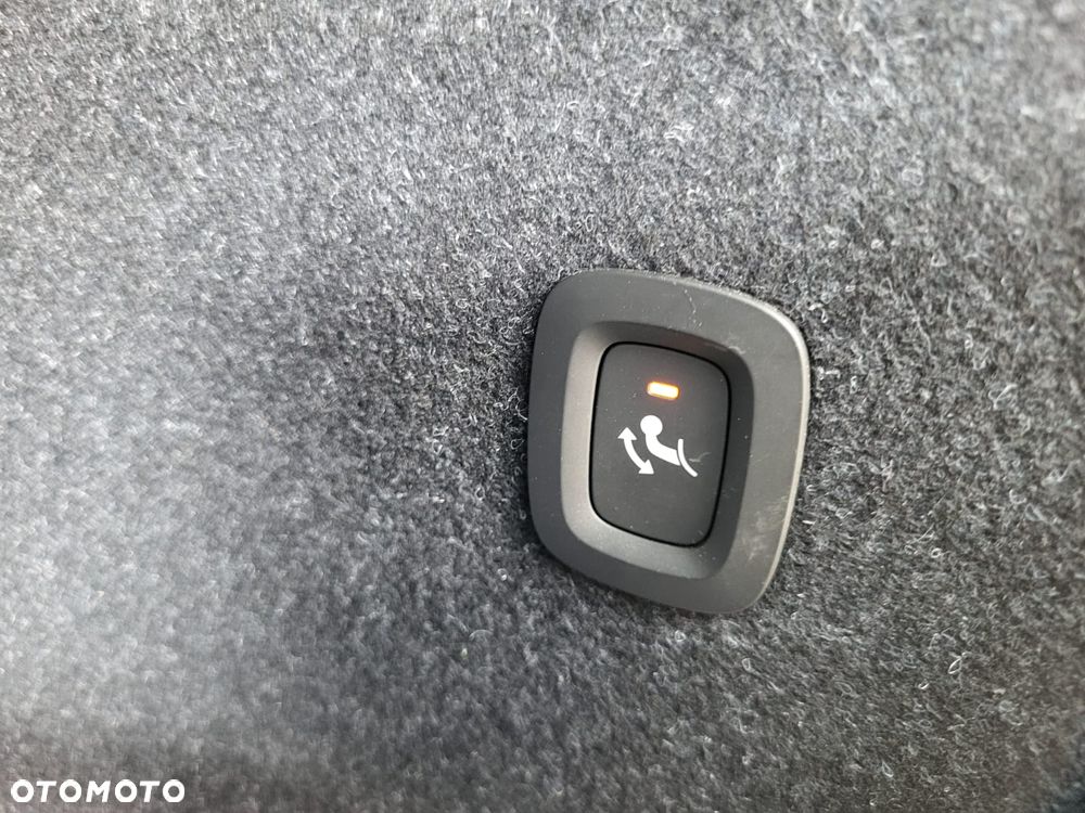 Volvo XC 40 D3 SCR Momentum - 23