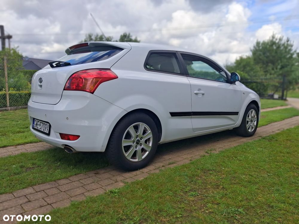 Kia ProCeed - 3