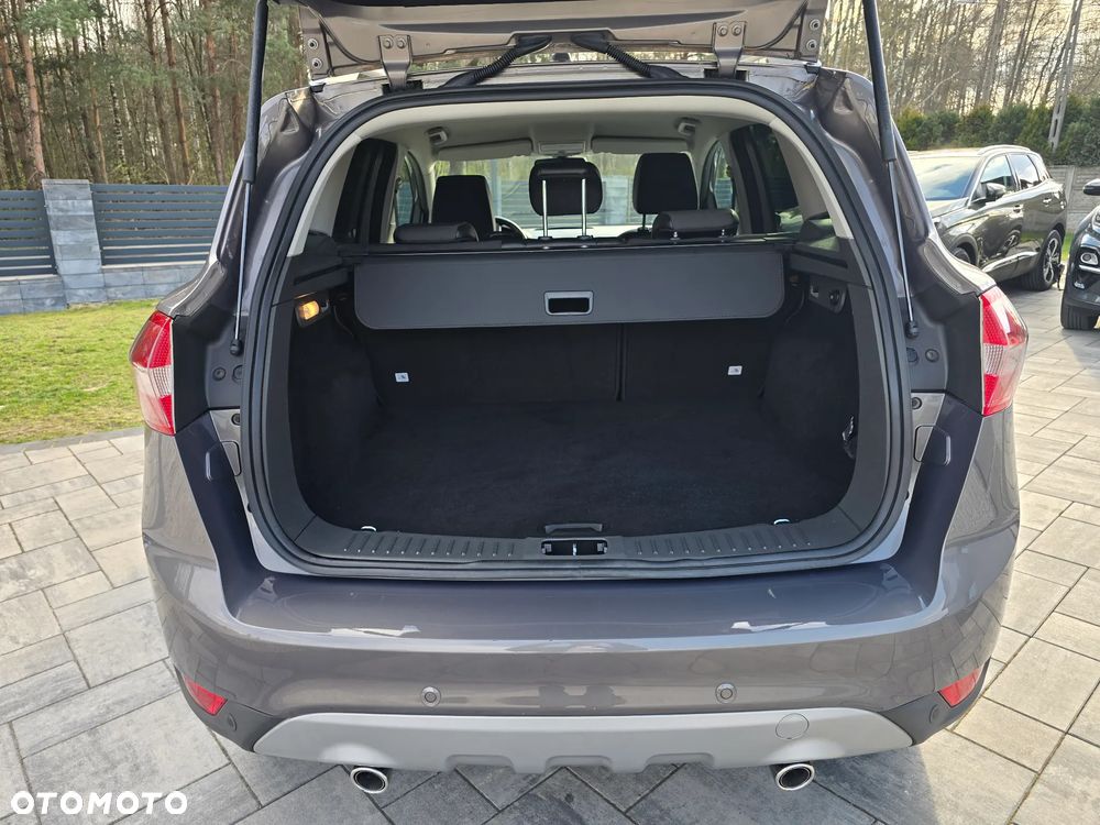 Ford Kuga 2.0 TDCi 2x4 Titanium - 19
