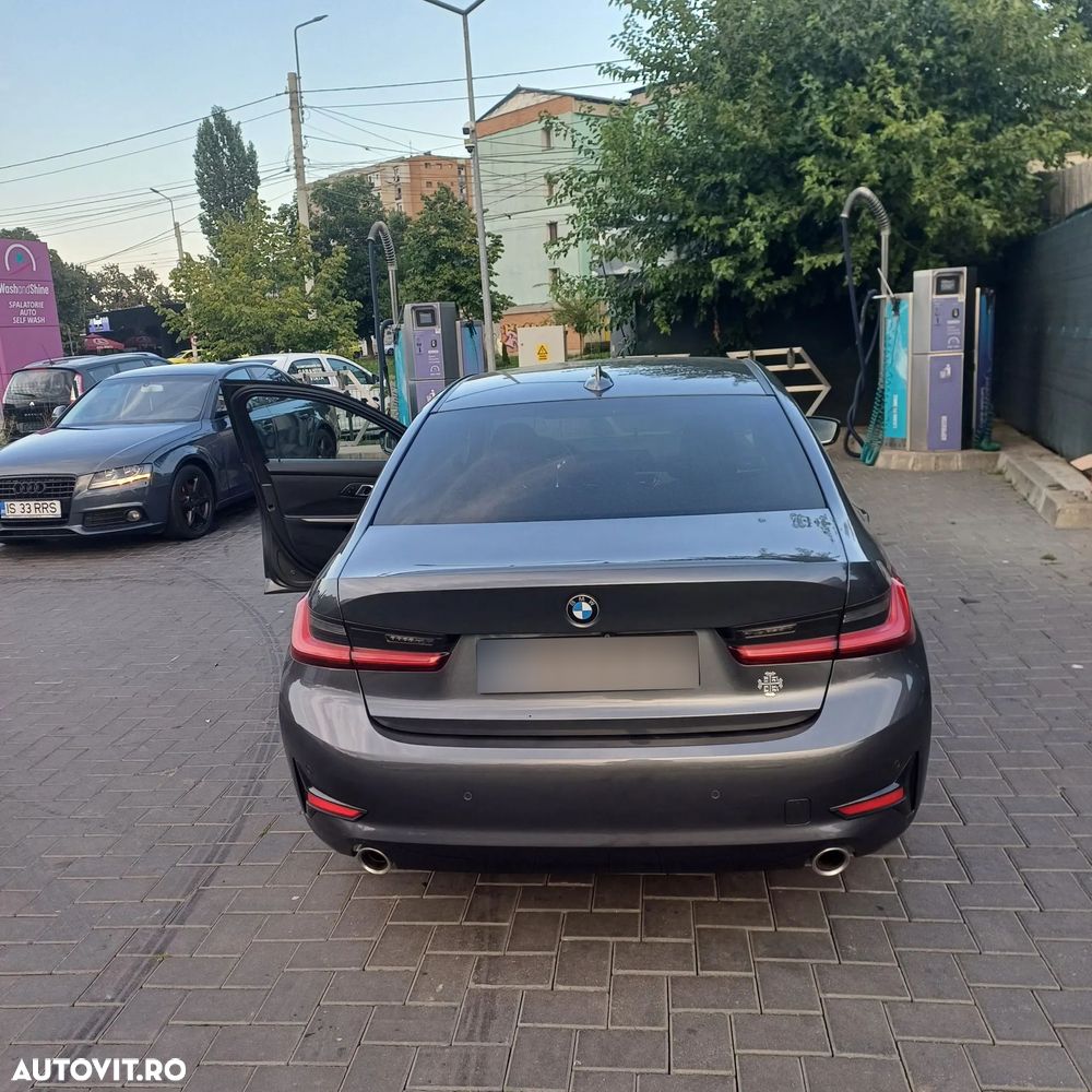 BMW Seria 3 320d xDrive AT - 19