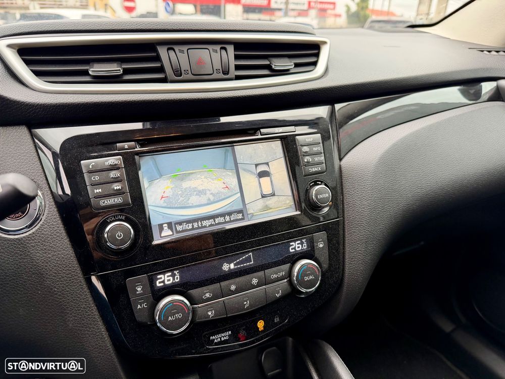 Nissan Qashqai 1.5 dCi N-Connecta 18 RS+PS - 12