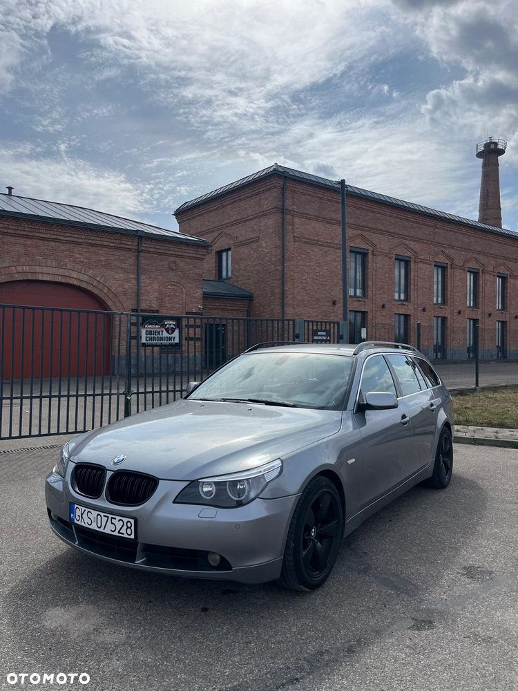 BMW Seria 5 525d - 2