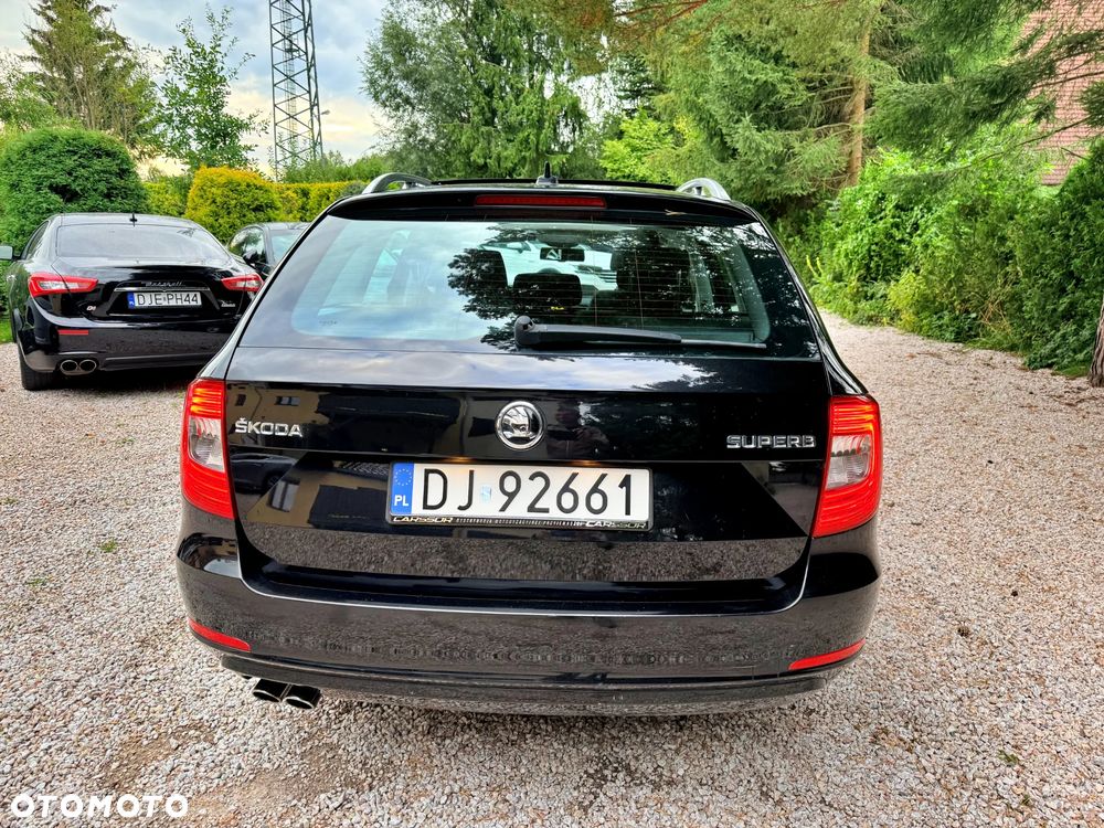 Skoda Superb 2.0 TDI Elegance Outdoor - 11