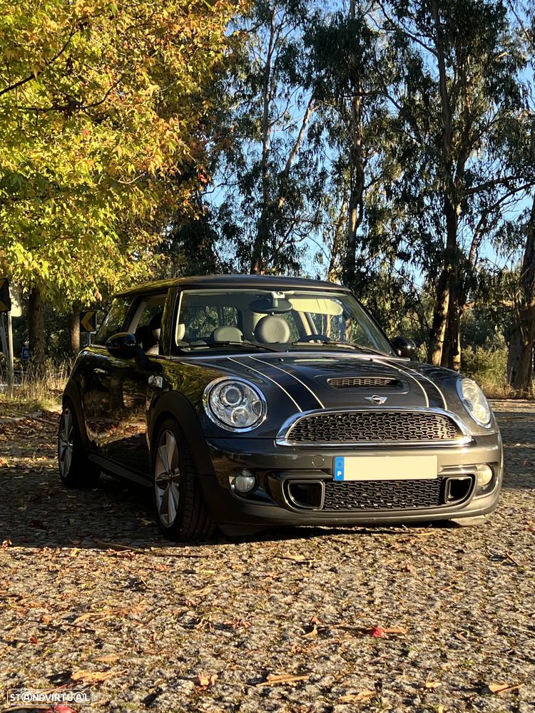 MINI 3 Portas Cooper S - 1