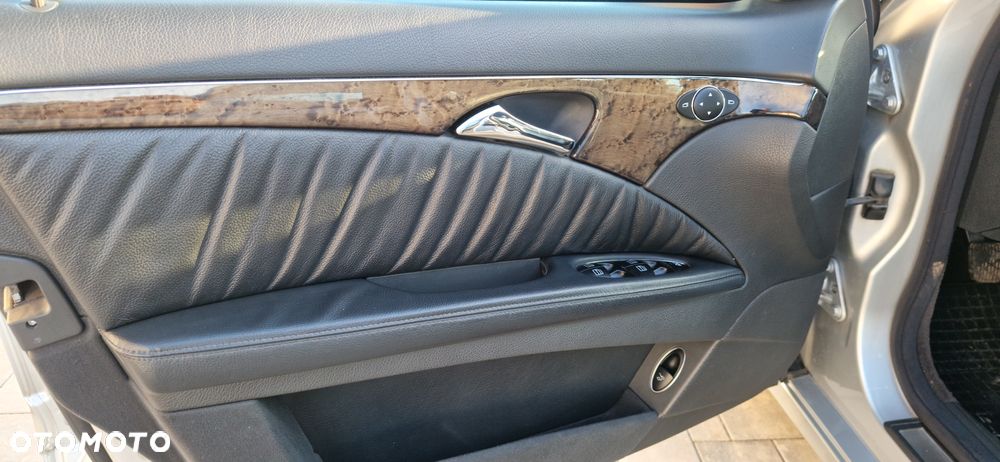 Mercedes-Benz Klasa E 220 CDI Avantgarde - 13