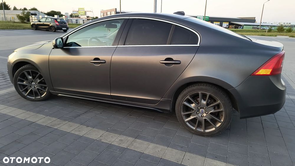 Volvo S60 2.0T Powershift Kinetic - 6