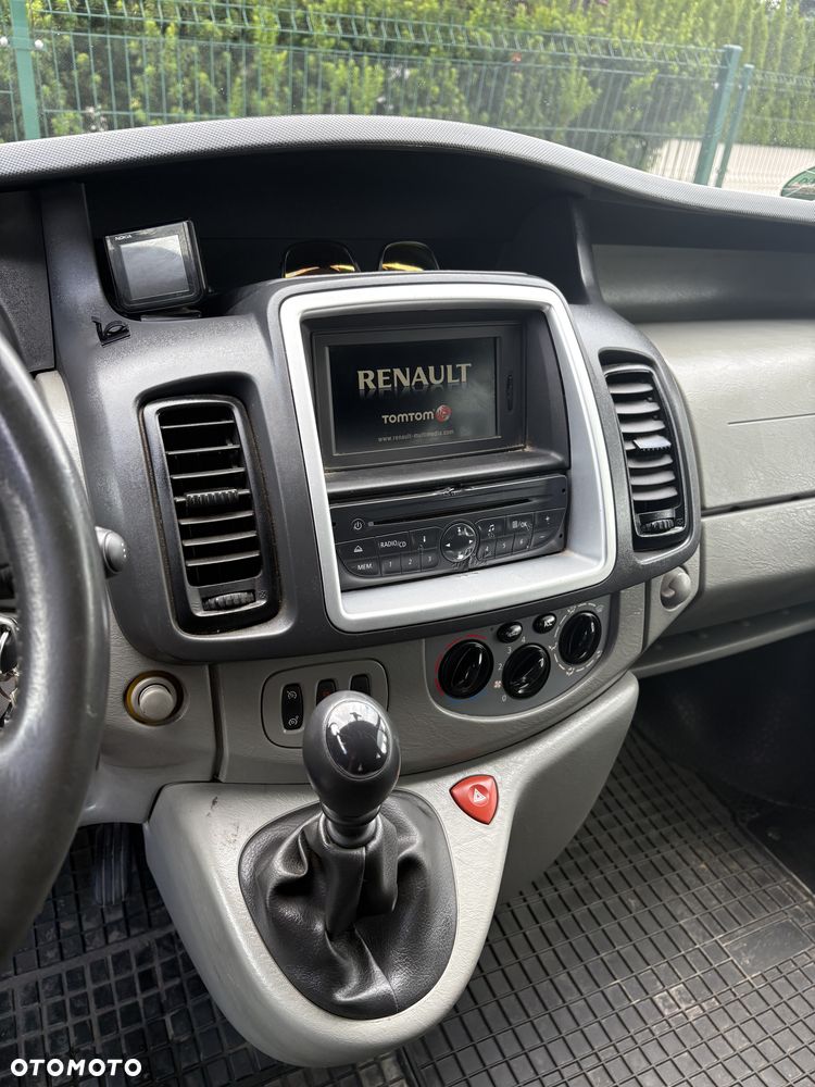 Renault Trafic - 12
