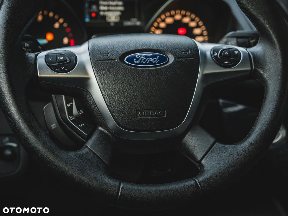 Ford Kuga 2.0 TDCi AWD Titanium - 22
