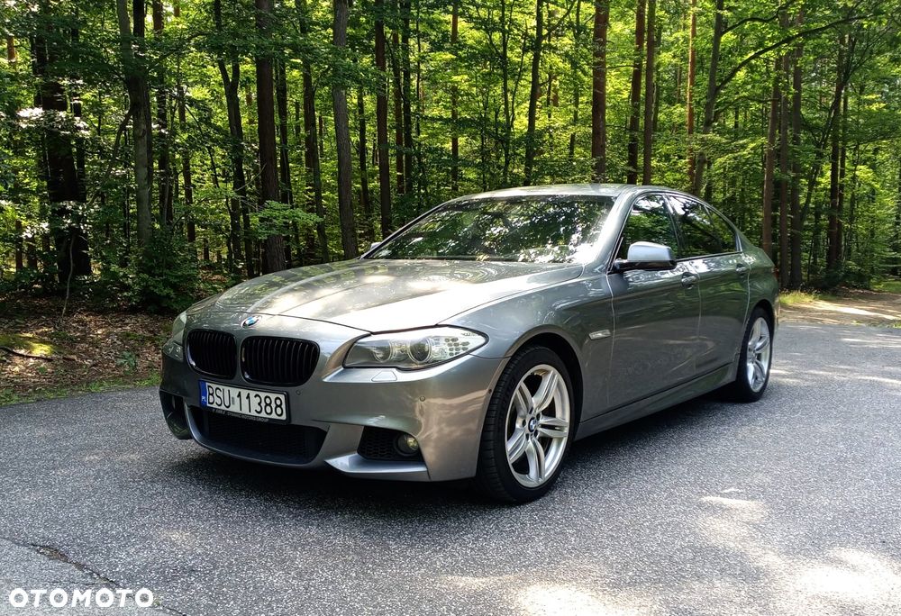 BMW Seria 5 550i xDrive Sport-Aut - 1