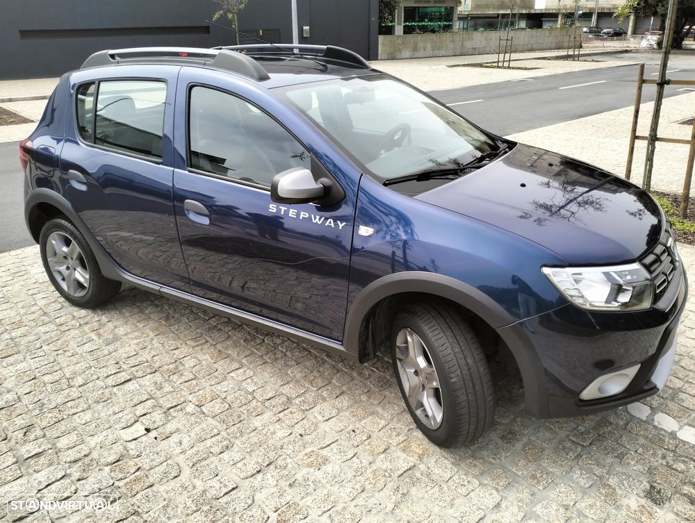 Dacia Sandero 0.9 TCe Stepway - 1