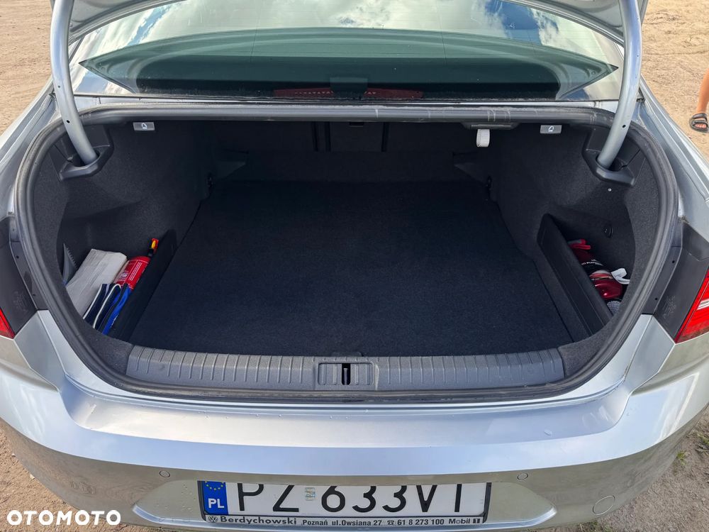 Volkswagen Passat 1.8 TSI BMT Highline - 12
