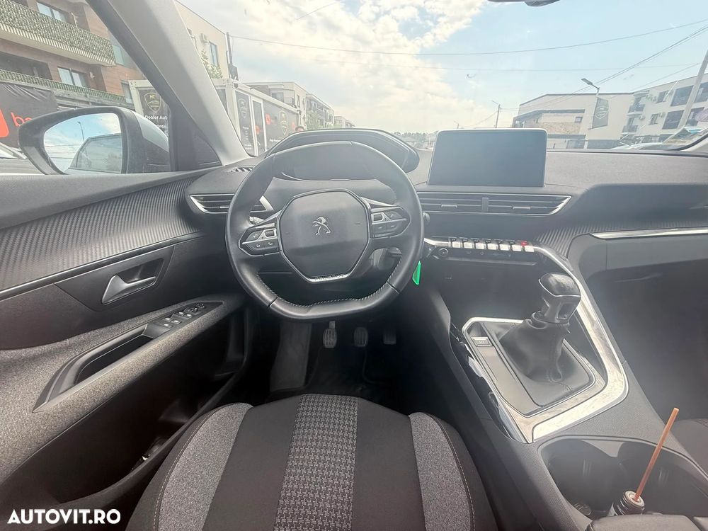 Peugeot 5008 PureTech 130 Stop & Start Access - 16