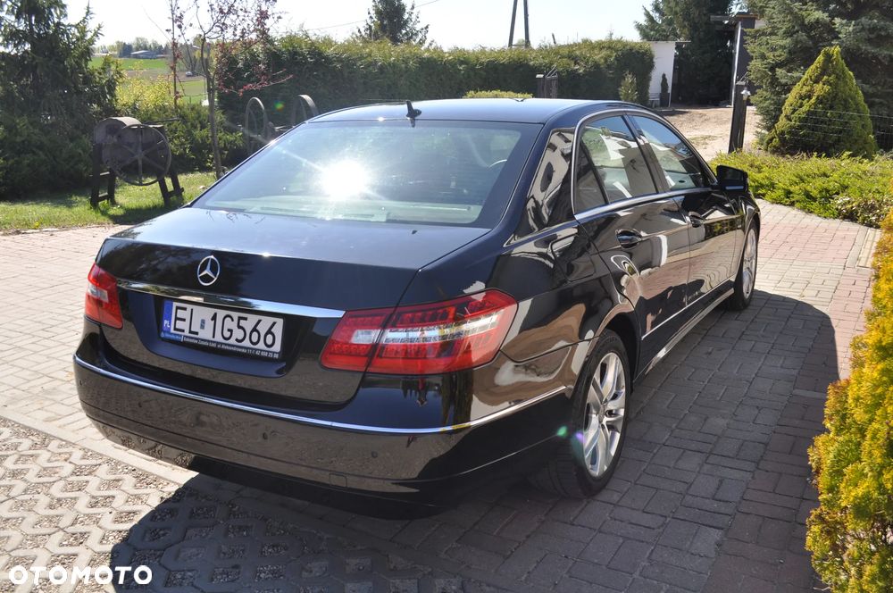 Mercedes-Benz Klasa E 250 CDI 4-Matic BlueEff Avantgarde - 4