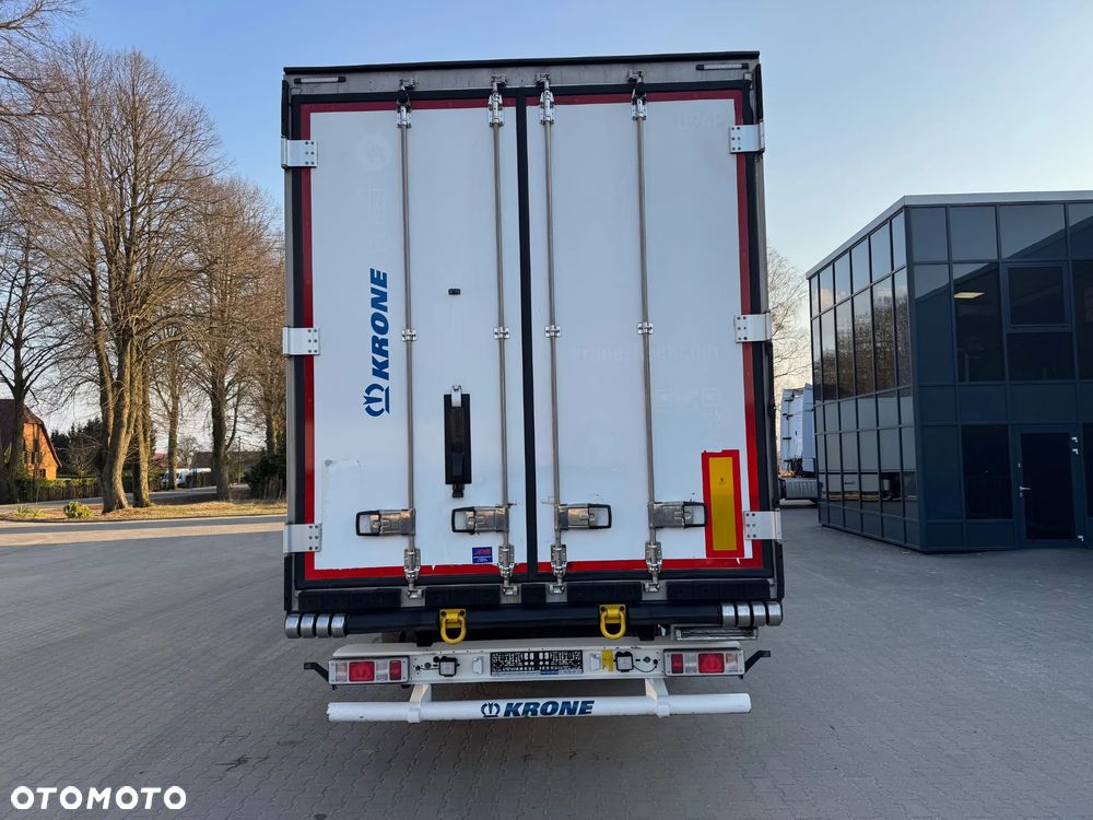 Krone Hakowa, Thermo King SLXi 400 - 8