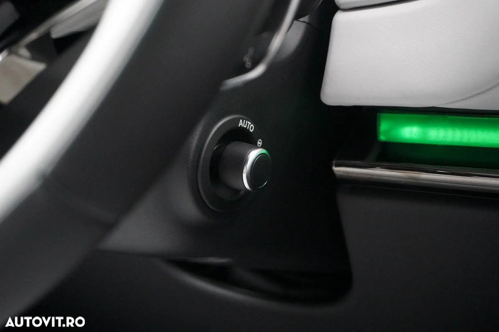 Land Rover Range Rover Sport 3.0 I6 P400 MHEV Dynamic HSE - 23