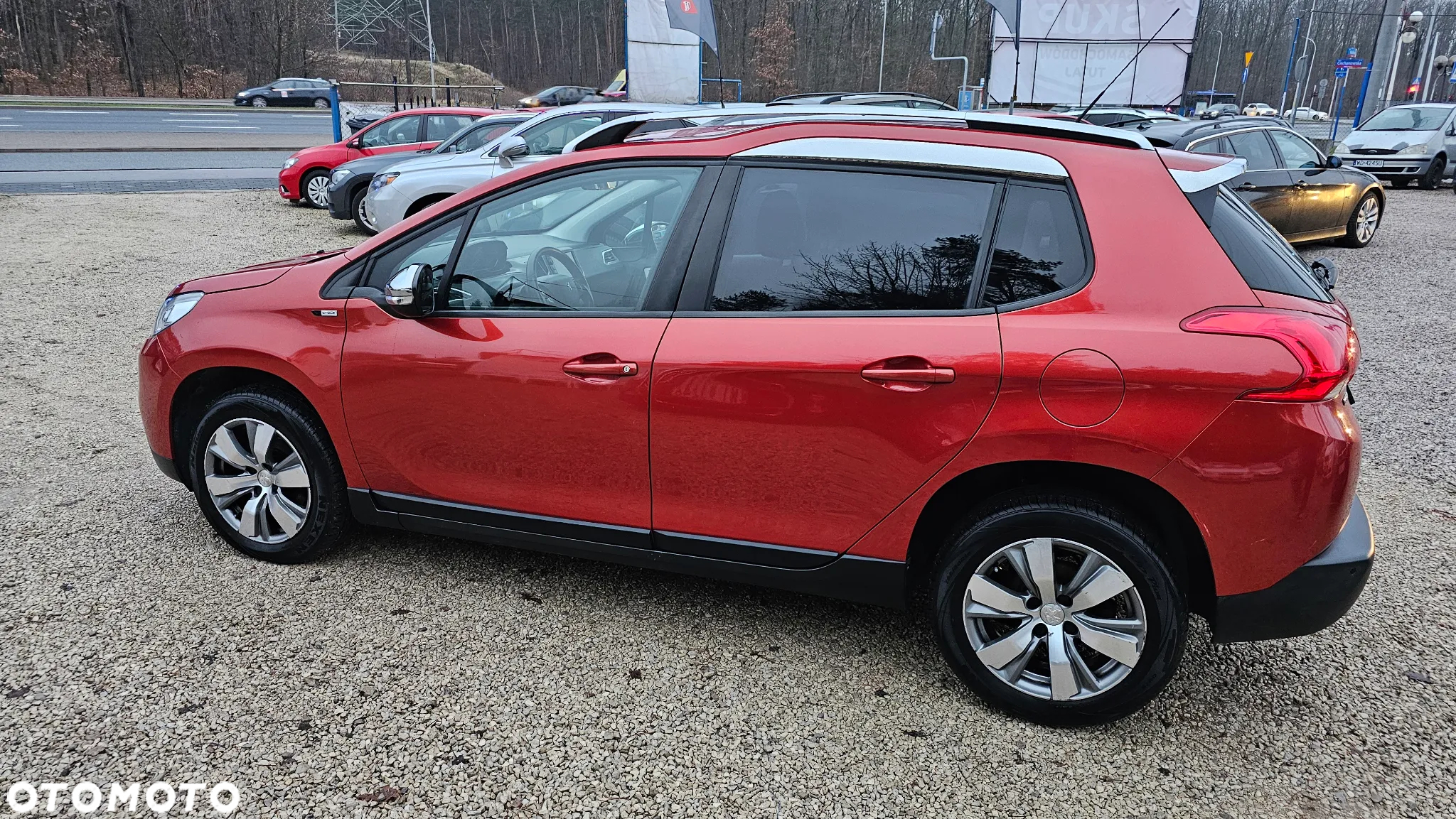 Peugeot 2008 1.2 Pure Tech Allure S&S - 34