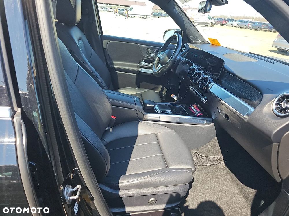 Mercedes-Benz GLB 250 4-Matic Progressive 8G-DCT - 11