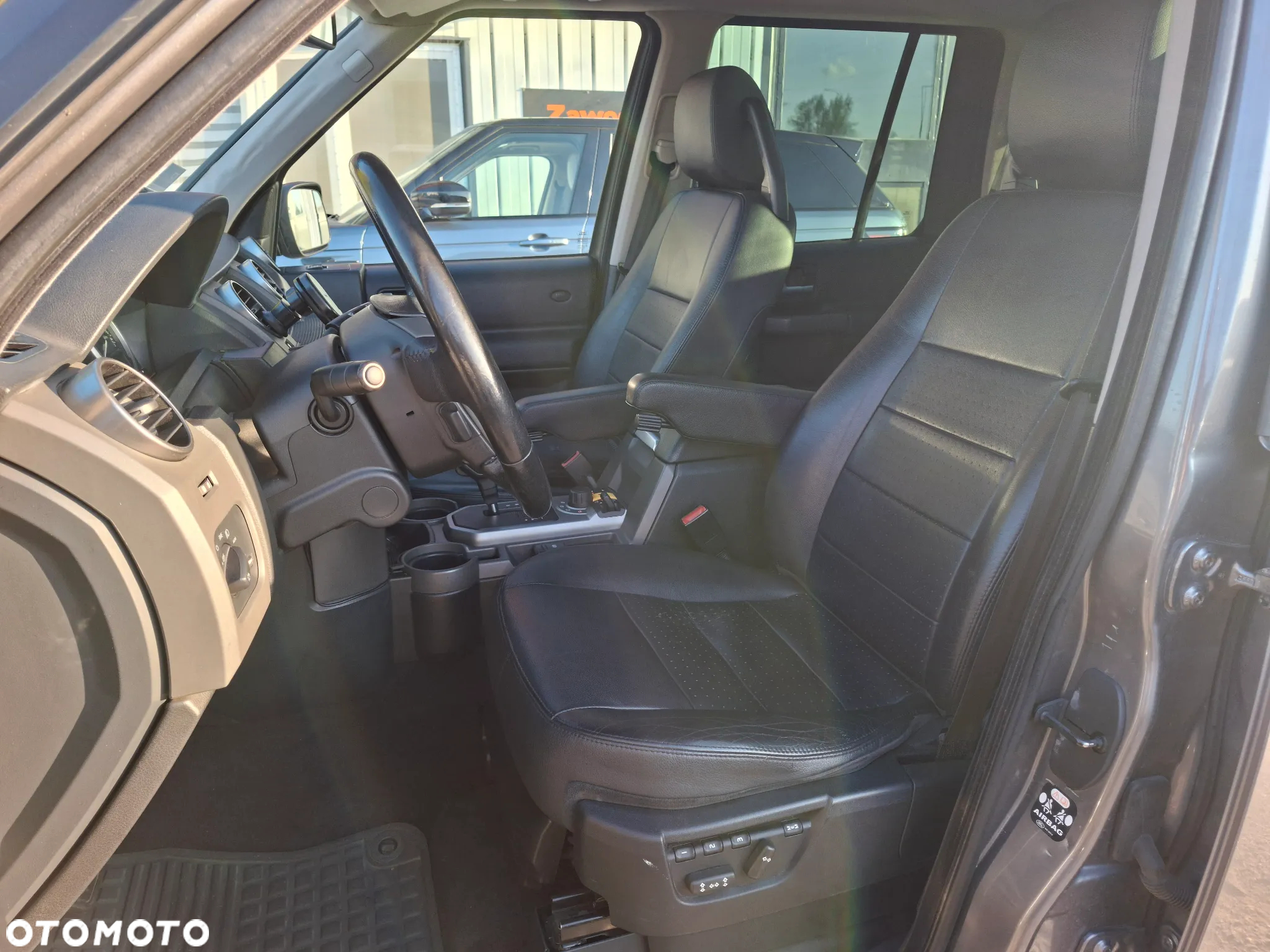 Land Rover Discovery TD V6 HSE - 14