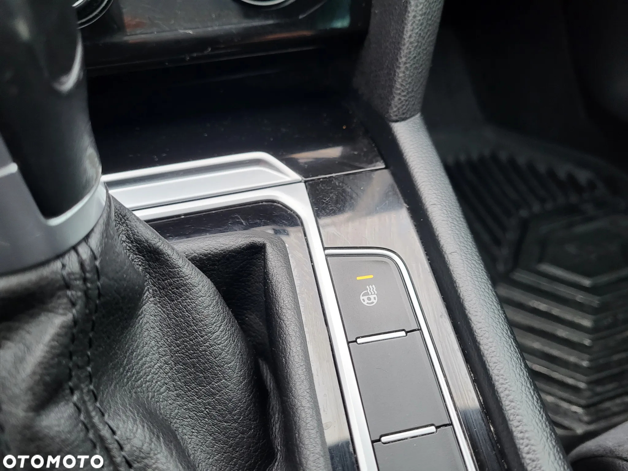 Volkswagen Passat - 19