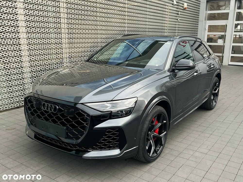 Audi RS Q8 - 18