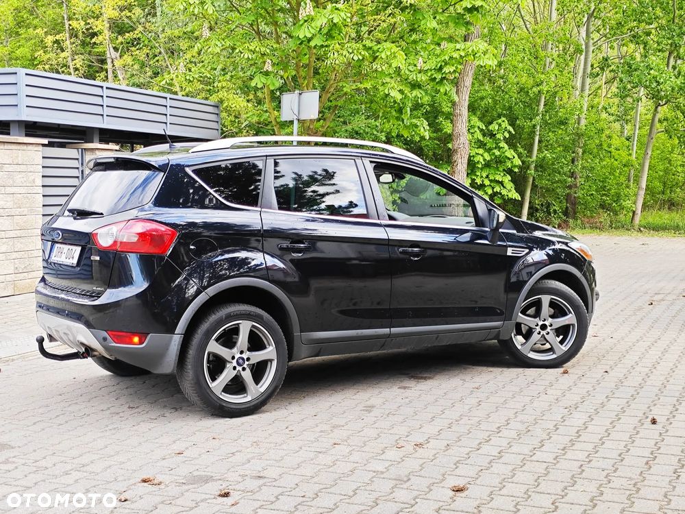 Ford Kuga 2.0 TDCi 4x4 Titanium - 25