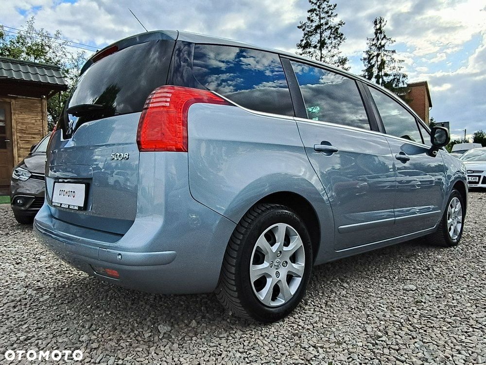 Peugeot 5008 - 3