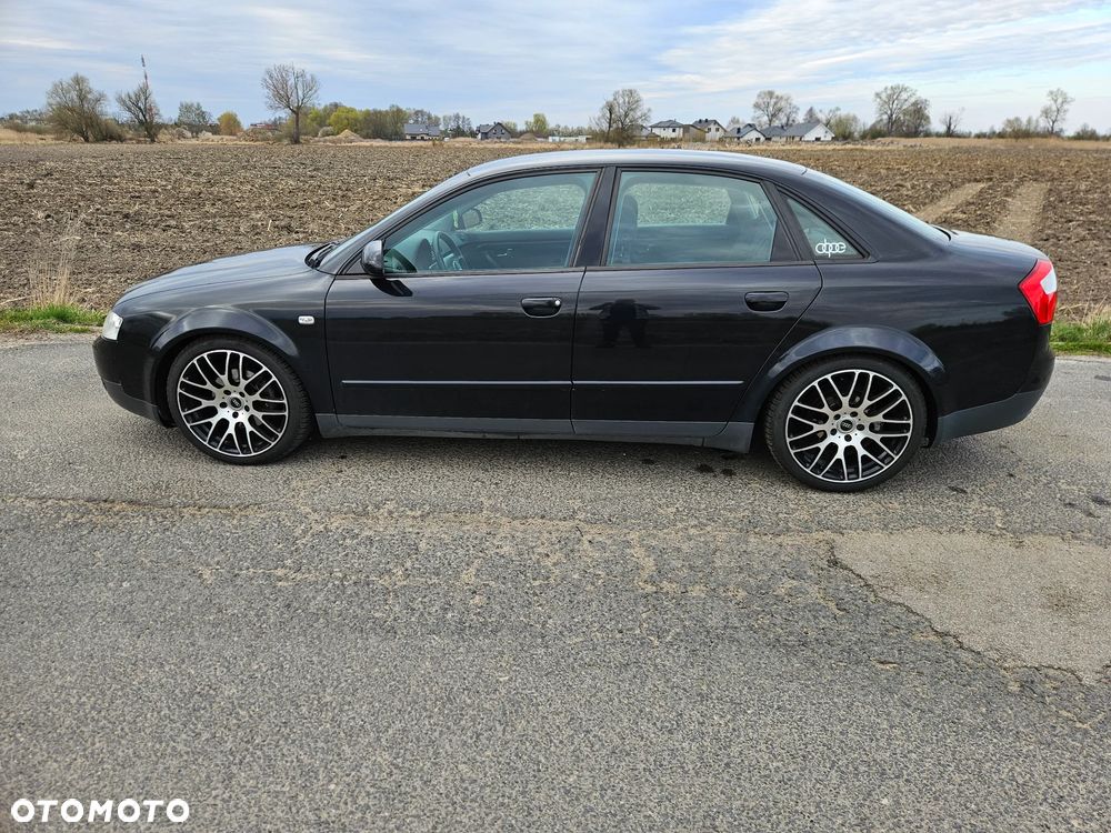 Audi A4 Limousine 2 - 10