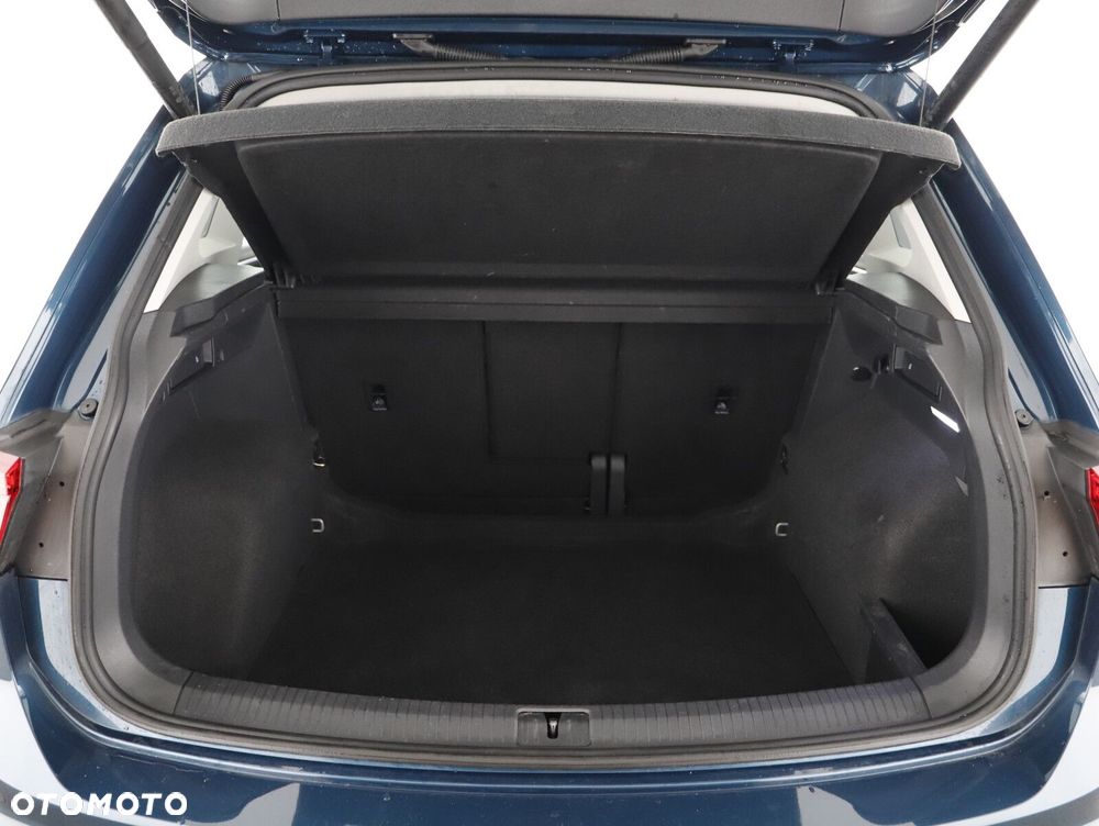 Volkswagen Tiguan - 22