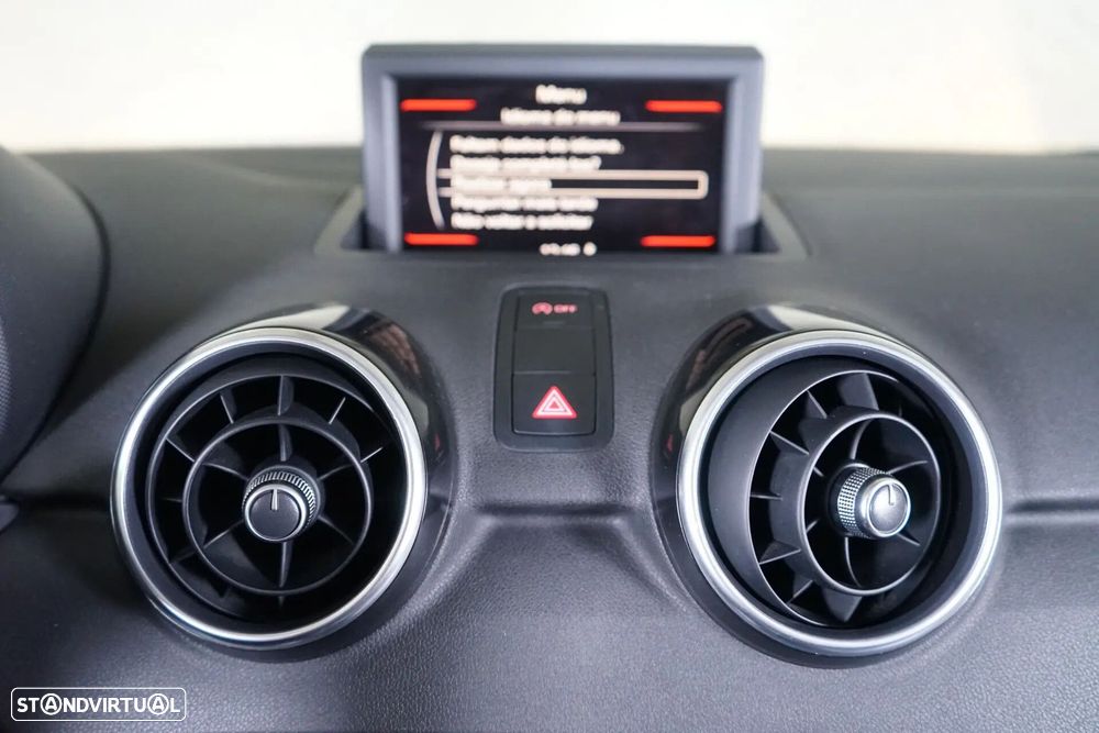 Audi A1 1.6 TDI Ambition - 30