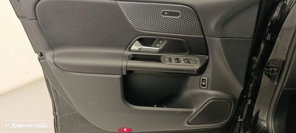 Mercedes-Benz GLB 180 d - 27