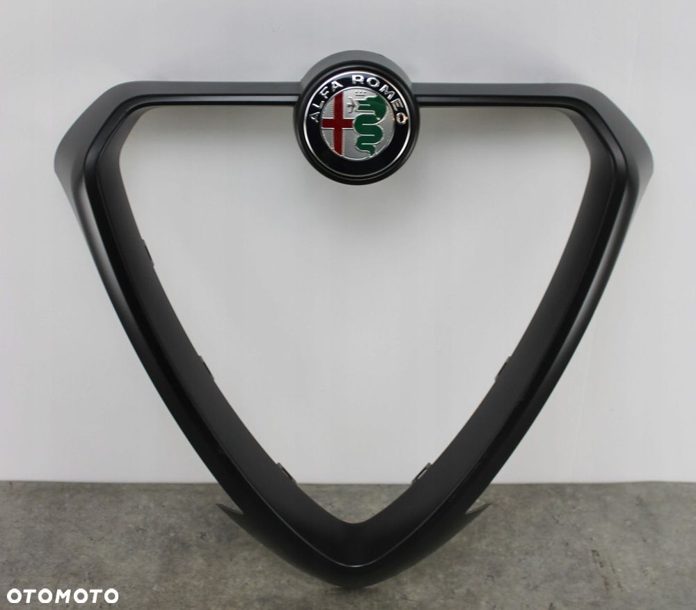 ATRAPA RAMKA ATRAPY GRILL ALFA ROMEO TONALE
