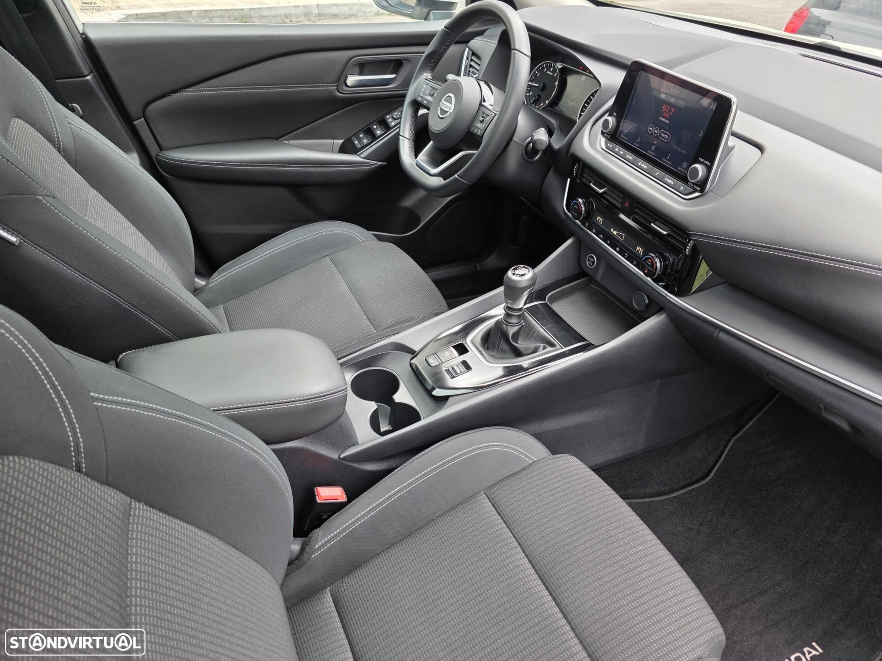 Nissan Qashqai 1.3 DIG-T Acenta LED+R - 23