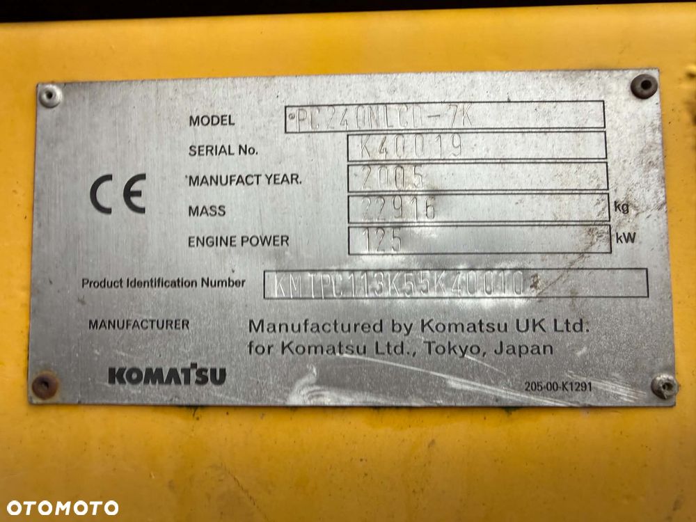 Komatsu PC240 - 9