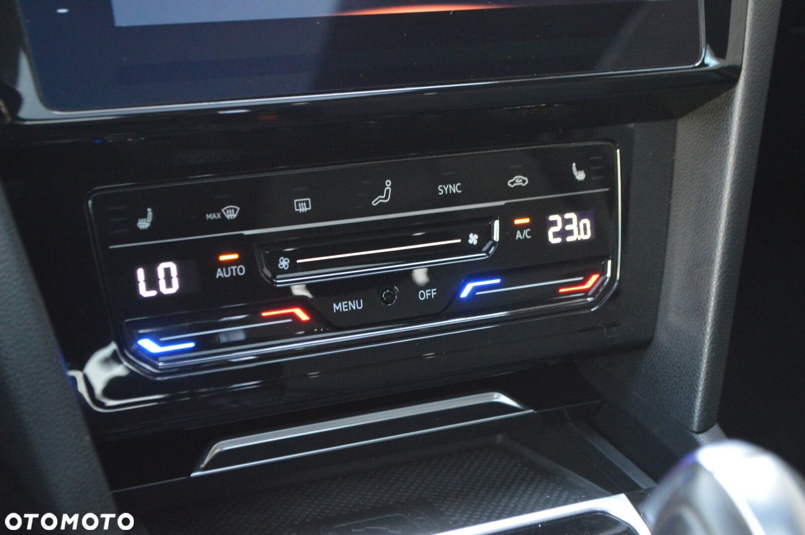 Volkswagen Arteon 2.0 TDI 4Motion R-Line DSG - 19