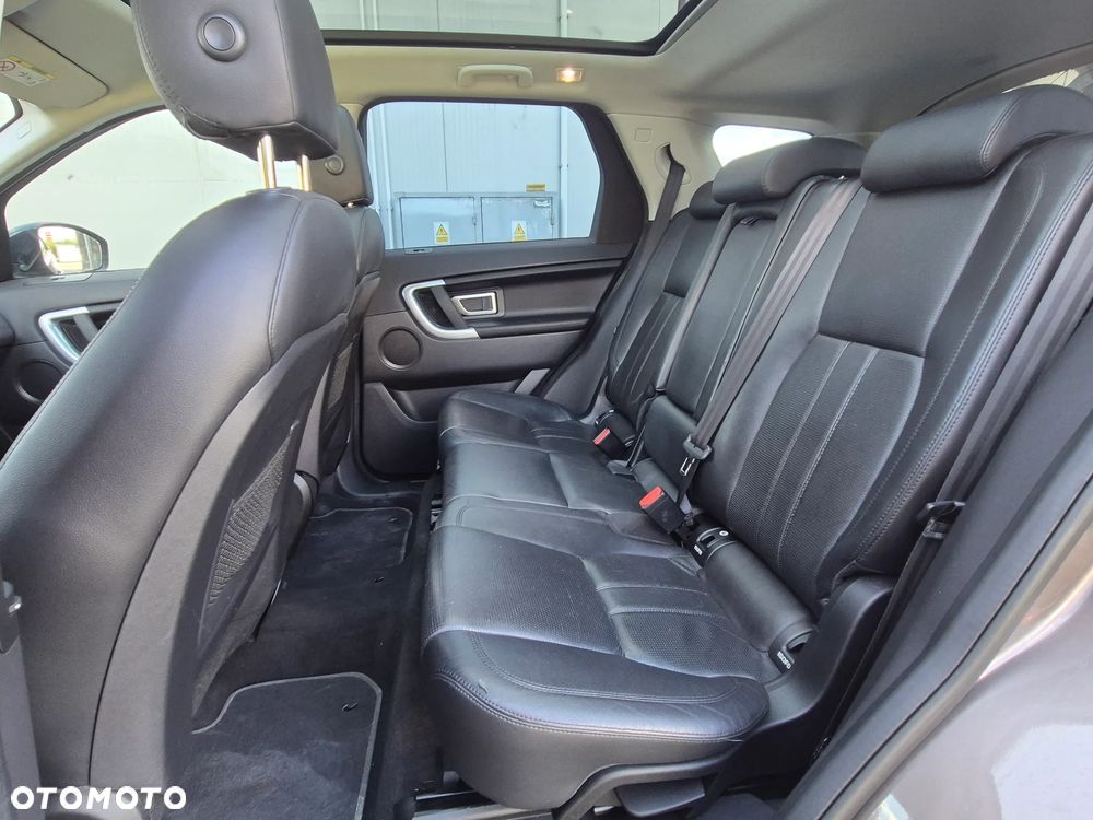 Land Rover Discovery Sport 2.0 D150 SE - 27